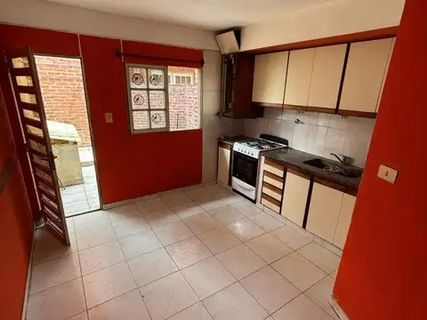 Departamento 4 ambientes con 2 baños