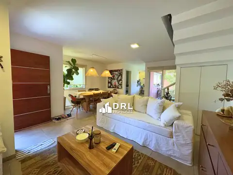 Casa en Alquiler de 3 dormitorios