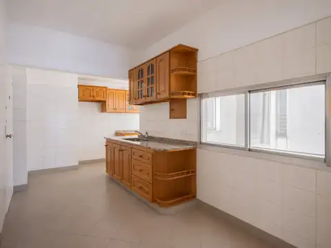 Marcelo Torcuato De Alvear 1200