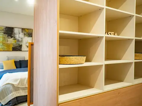 Casa de pasillo de 3 dormitorios con jardín y pileta en zona río