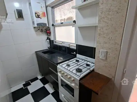 Depto Tipo Casa 2 ambientes con 1 baño