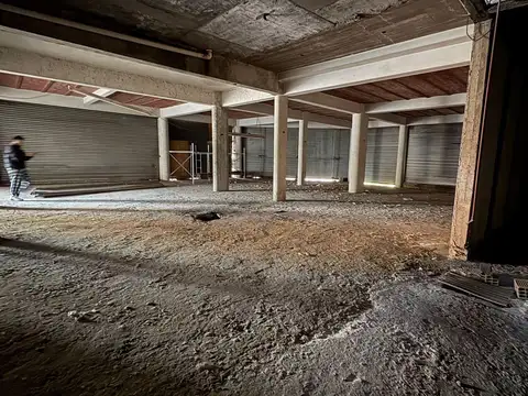 Local en Alquiler 60 años