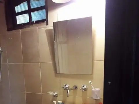 Casa 2 ambientes con 1 baño