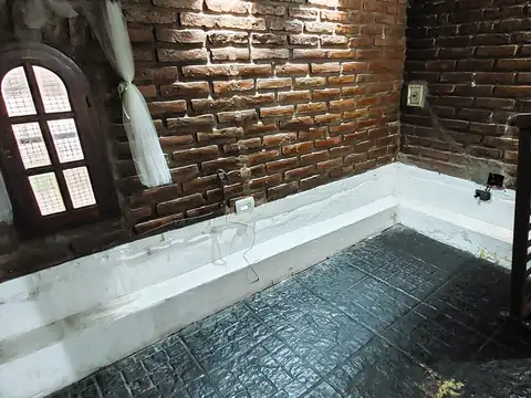 Depto Tipo Casa en Alquiler de 3 ambientes