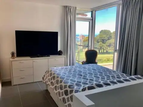 Departamento con espectacular vista al golf