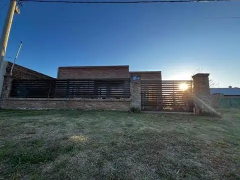 Casa en Los Muchachos - 2 dormitorios, 204 m2 