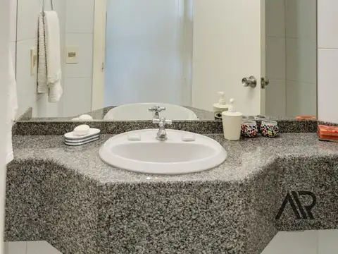 Departamento en Venta con 1 cocheras
