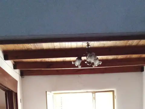 Departamento t/Casa a la Venta, en FLORESTA