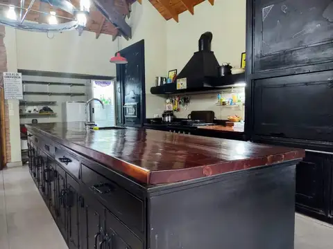 CASA EN VENTA EN PILAR DEL LAGO