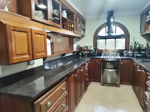 CASA EN VENTA EN PILAR DEL LAGO