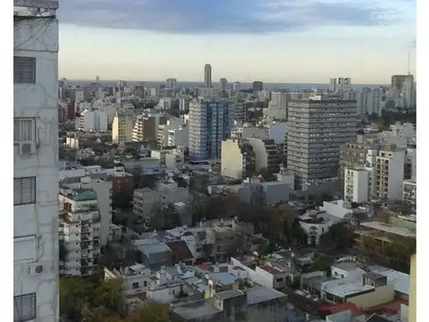 HERMOSO 3 AMB PISO 23 VISTA RIO MUY LUMINOSO