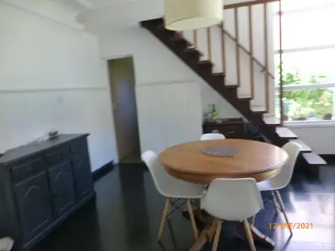 Depto Tipo Casa en Alquiler de 4 ambientes