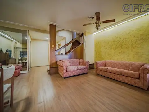 Casa en Venta en Villa Pueyrredon, USD 470.000