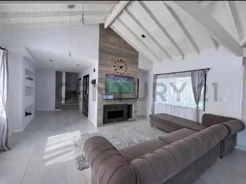 Casa en Alquiler de 5 dormitorios