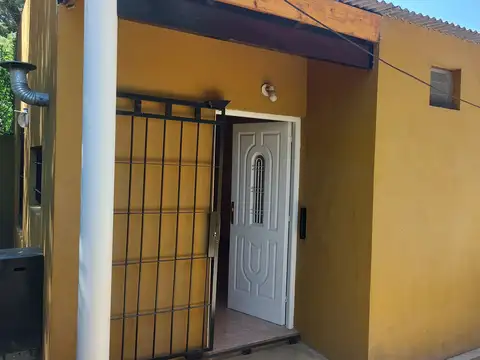 Casa en alquiler en Del Viso