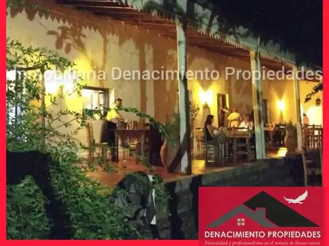 Casa en Venta con 4 cocheras