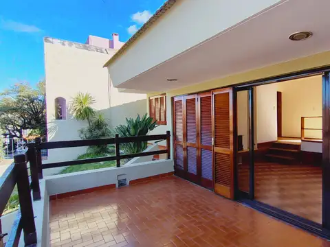 Casa en Venta en Cerro De Las Rosas, USD 179.900