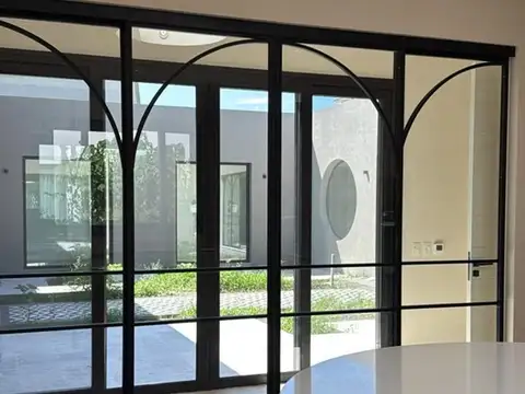 Pilara CASA A ESTRENAR 100