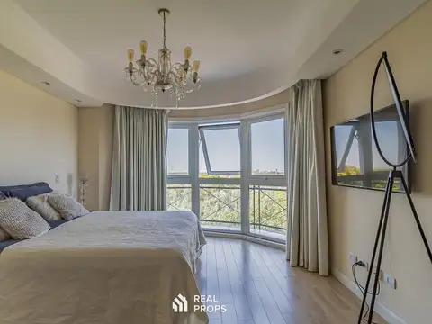 Julieta Lanteri 1300