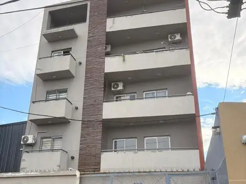 Fader 800, Piso 1