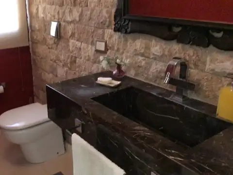 Casa en Alquiler al Oeste