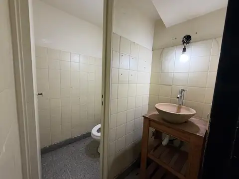Local en Alquiler en Flores Norte, $ 600.000