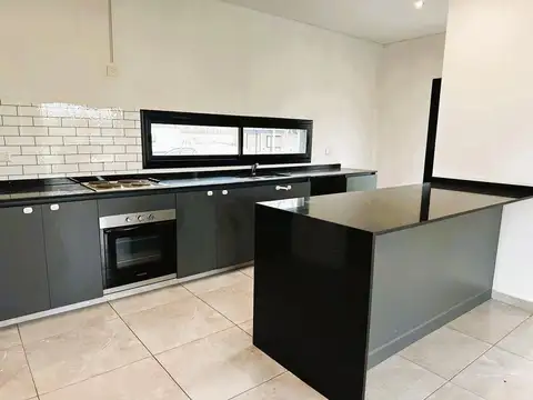 Casa en Alquiler en Manzanares, USD 1.600