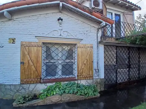 Casa en Venta en Burzaco, USD 105.000