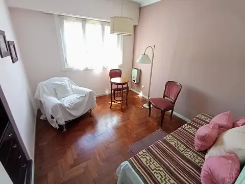 Depto Tipo Casa en Venta 50 años
