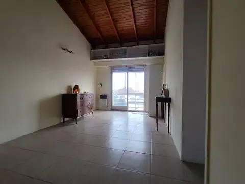 Venta Departamento 3 ambientes con Balcon al frente y espacio guardacoche Ciudadela Liniers
