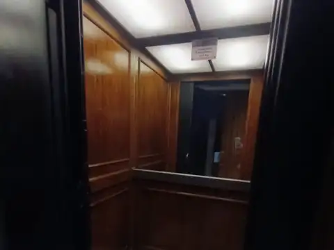 Departamento 6 ambientes con 2 baños