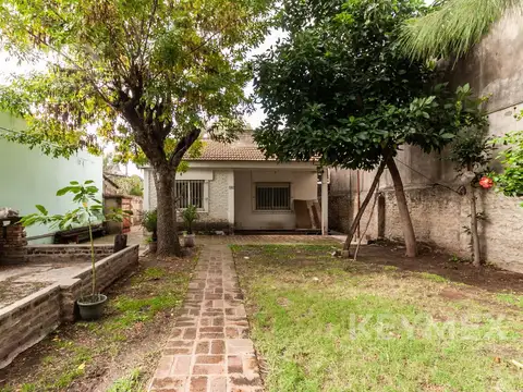 VENTA  CASA  4 ANBIENTES  LOMAS DE ZAMORA APTO CREDITO