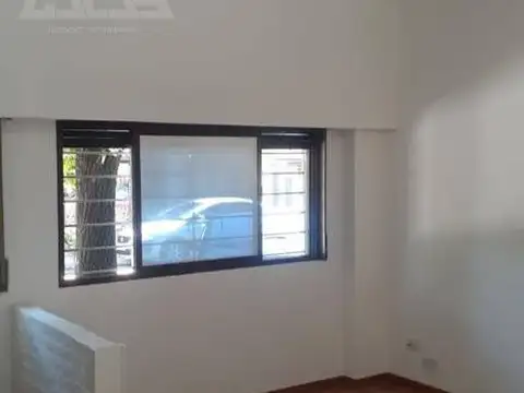 Depto Tipo Casa en Venta de 2 ambientes