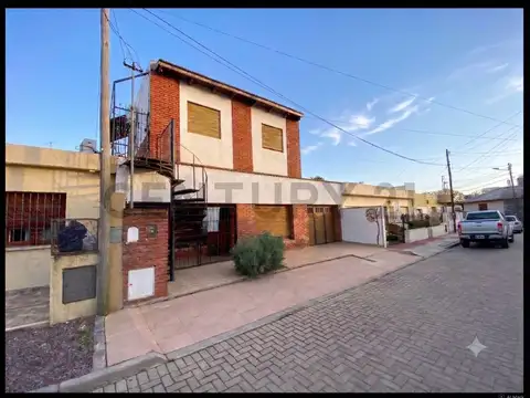 Gran Propiedad Multifamiliar con Excelente Potencial de Renta – Próxima al Macrocentro