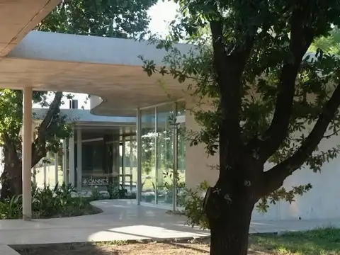 Terreno de 495 m2 en "CANNES BARRIO PRIVADO" - Funes.