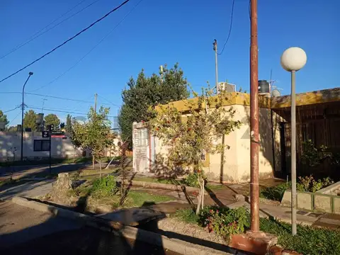 DE AYOHUMA N. ESQ. LATERAL OESTE CARRIL SAN PEDRO , Piso 0