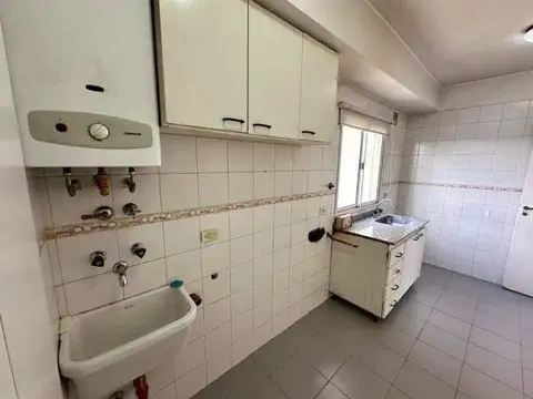 IIMPECABLE DPTO 2 AMBIENTES CON BALCON
