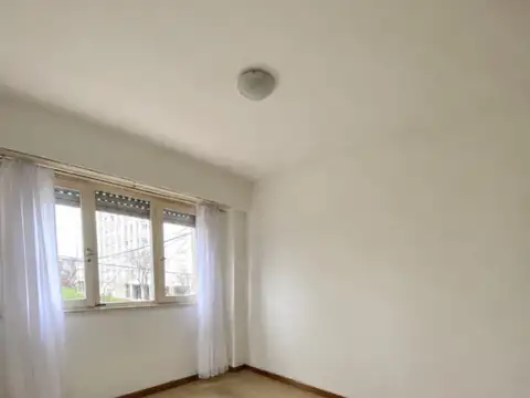 DEPARTAMENTO 4 AMB. CON COCHERA. AV INDEPENDENCIA 4300 MAR DEL PLATA