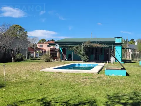 Venta Casa 4 Ambientes con Pileta en B° Parque Exaltación, Exaltación de la Cruz