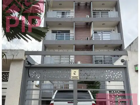 DEPARTAMENTO 2 AMBIENTES CON VISTA AL FRENTE EN VENTA 