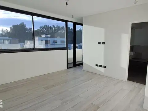 Casa en venta de 3 dormitorios c/ cochera en Lares del Canning