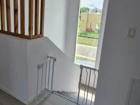 Casa en Alquiler Temporal en Pilar del Este - Santa Elena, USD 2.100