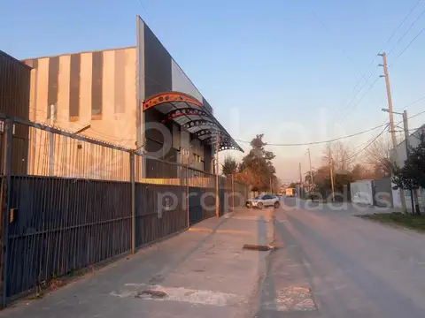 Galpon en Venta 30  mts Frente