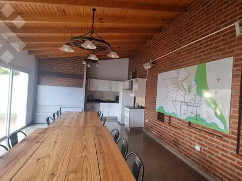 Venta Casa  - Nivel Gerencial - calle Sargento Cabral 665 - Neuquén Capital -