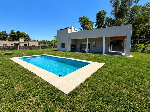 Casa en Venta - Barrio Los Pinos - Exaltación de la Cruz