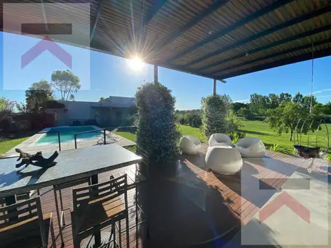 Casa en Venta de 5 dormitorios