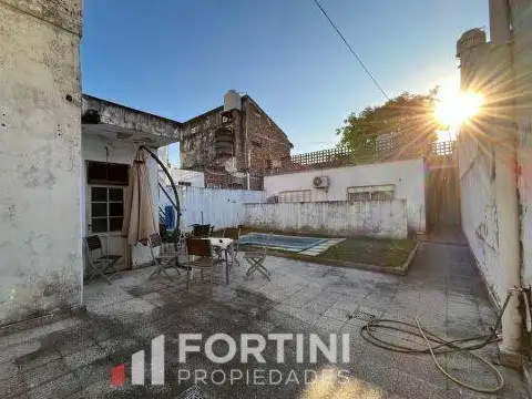 Depto Tipo Casa en Venta con 3 cocheras