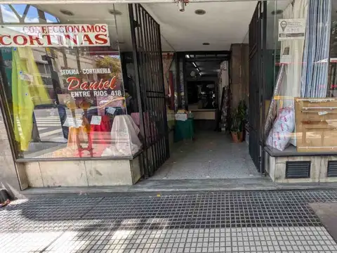 VENTA LOCAL A LA CALLE 88 M2 + SOTANO MONSERRAT