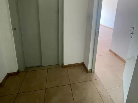 Departamento en Alquiler en Haedo, $ 380.000