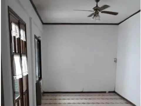 Depto Tipo Casa 4 ambientes con 2 baños